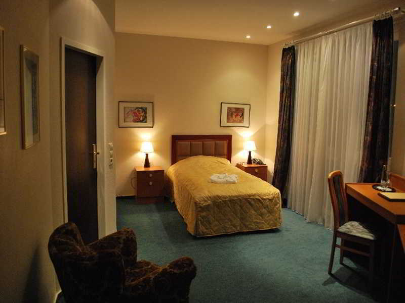 Hotel Gold Spring Hannover Zimmer foto